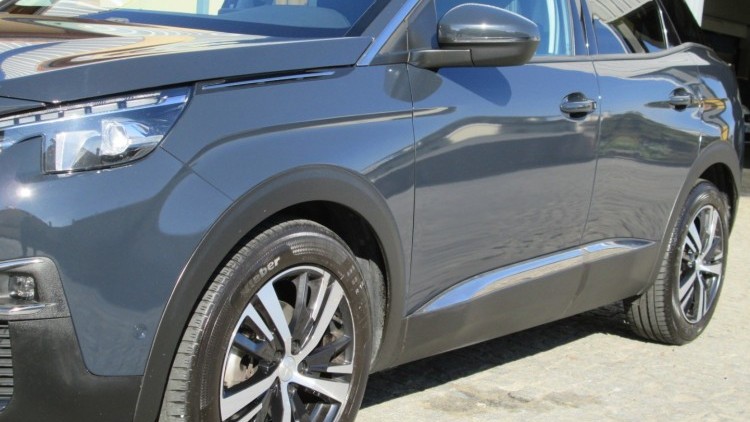 Peugeot 3008 1.5 BlueHdi ALLURE EAT8