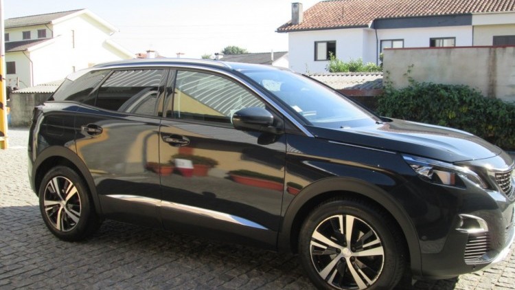 Peugeot 3008 1.5 BlueHdi ALLURE EAT8