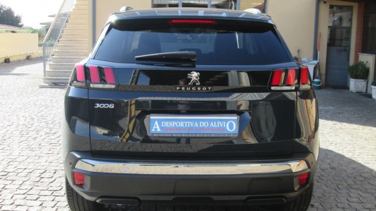 Peugeot 3008 1.5 BlueHdi ALLURE EAT8