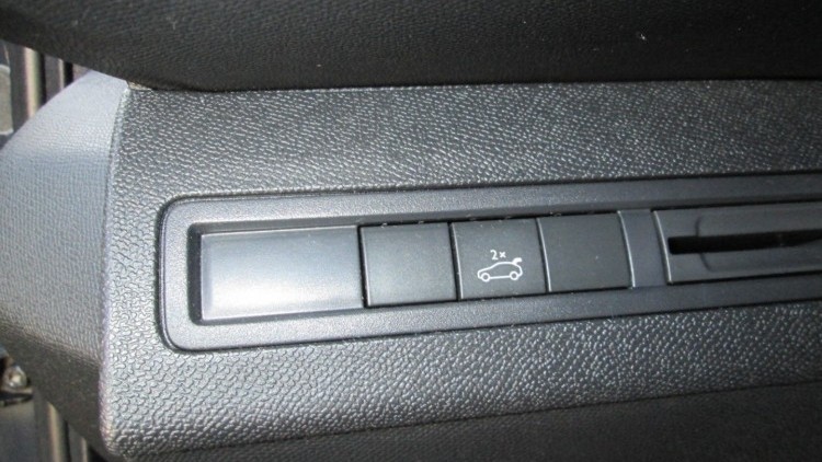 Peugeot 3008 1.5 BlueHdi ALLURE EAT8