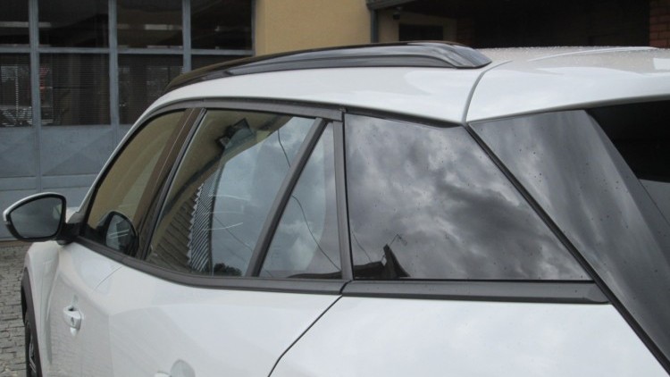 Peugeot E-2008 ALLURE PACK