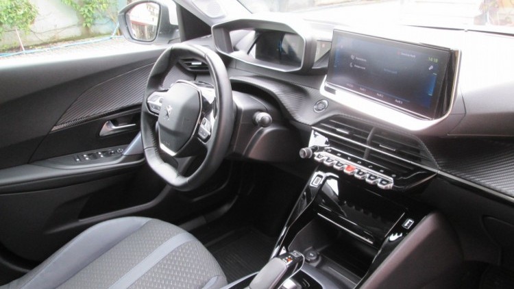 Peugeot E-2008 ALLURE PACK