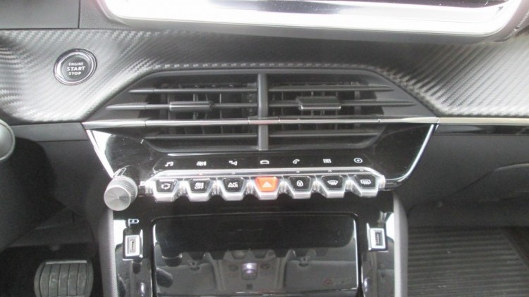 Peugeot E-2008 ALLURE PACK