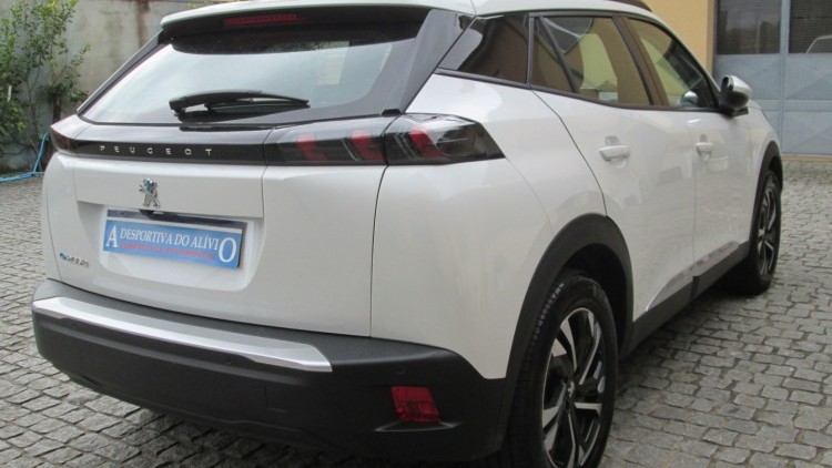 Peugeot E-2008 ALLURE PACK