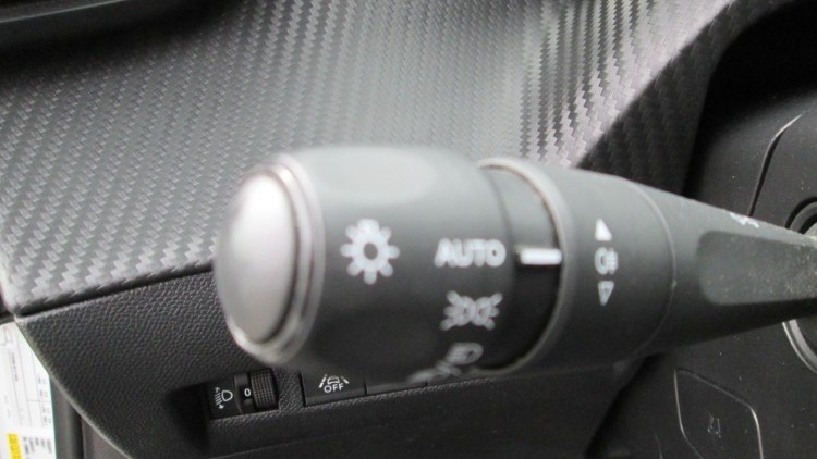 Peugeot E-2008 ALLURE PACK