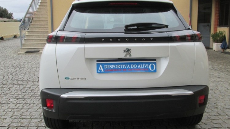 Peugeot E-2008 ALLURE PACK
