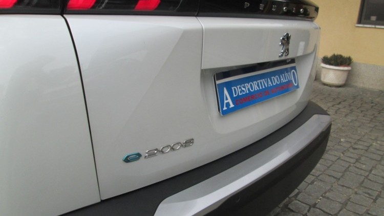 Peugeot E-2008 ALLURE PACK