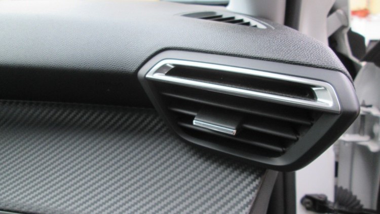 Peugeot E-2008 ALLURE PACK