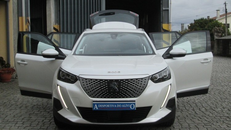 Peugeot E-2008 ALLURE PACK