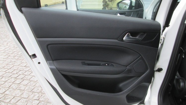 Peugeot 308 SW 1.6 BLUEHDI ALLURE 120CV