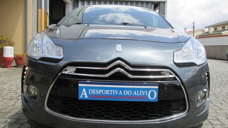 Citro&euml;n DS3 1.6 HDI SPORT CHIC