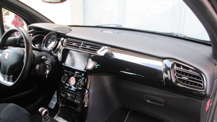 Citro&euml;n DS3 1.6 HDI SPORT CHIC
