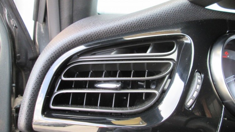 Citro&euml;n DS3 1.6 HDI SPORT CHIC