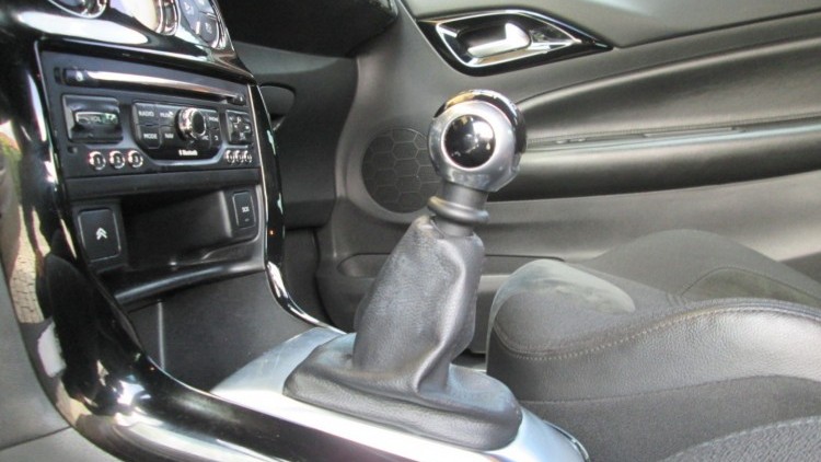 Citro&euml;n DS3 1.6 HDI SPORT CHIC