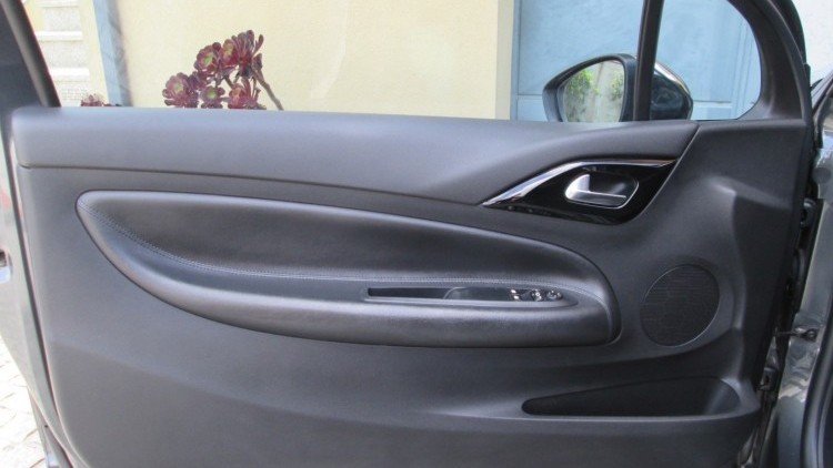 Citro&euml;n DS3 1.6 HDI SPORT CHIC