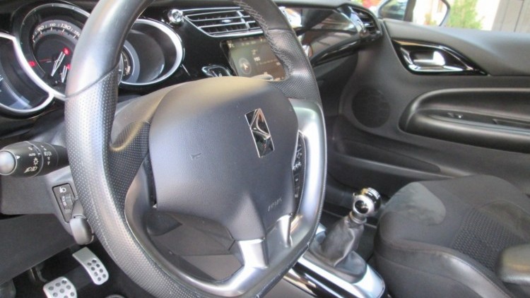 Citro&euml;n DS3 1.6 HDI SPORT CHIC