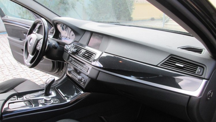 BMW S&eacute;rie 5 - 520 D LUXURY Auto