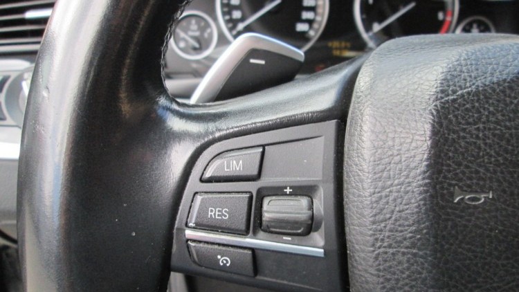 BMW S&eacute;rie 5 - 520 D LUXURY Auto