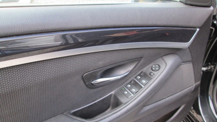BMW S&eacute;rie 5 - 520 D LUXURY Auto