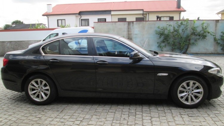 BMW S&eacute;rie 5 - 520 D LUXURY Auto