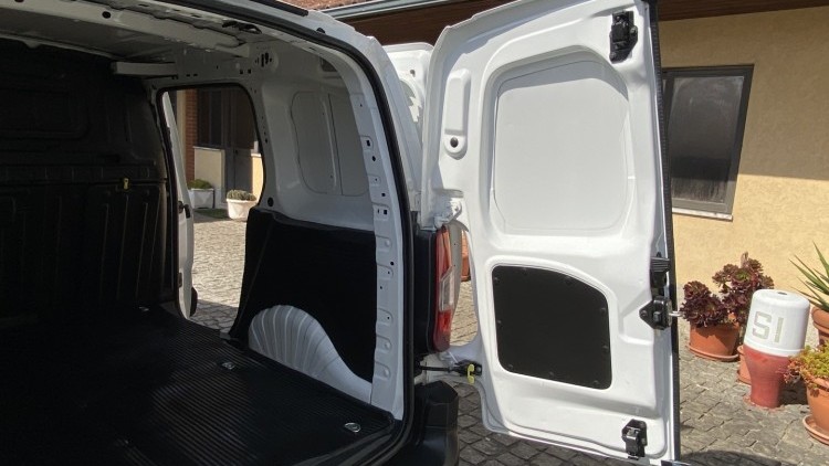 Peugeot Partner 1.6 Hdi 100cv CarPlay