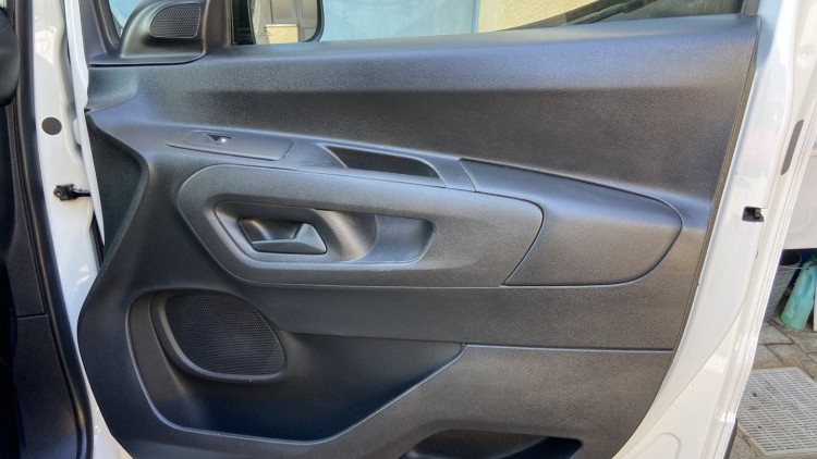 Peugeot Partner 1.6 Hdi 100cv CarPlay