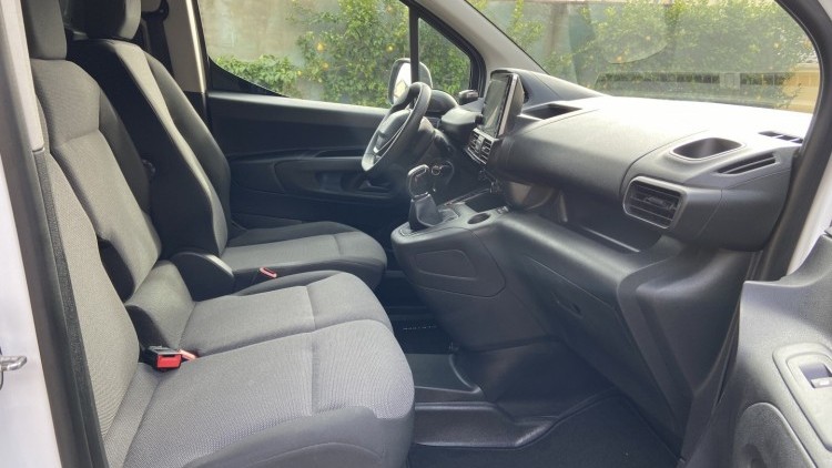 Peugeot Partner 1.6 Hdi 100cv CarPlay
