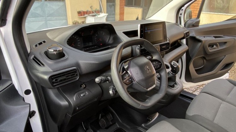 Peugeot Partner 1.6 Hdi 100cv CarPlay