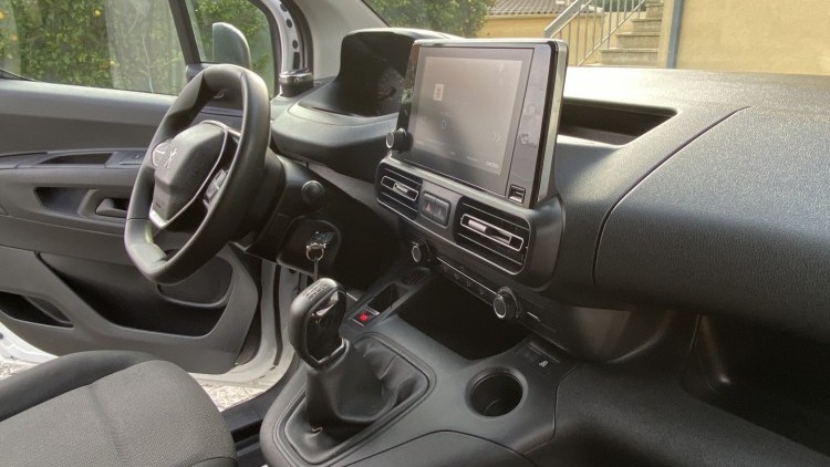 Peugeot Partner 1.6 Hdi 100cv CarPlay