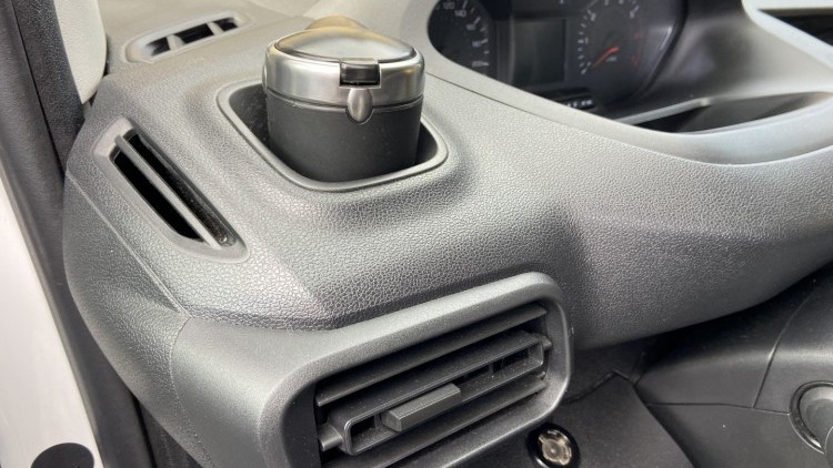 Peugeot Partner 1.6 Hdi 100cv CarPlay