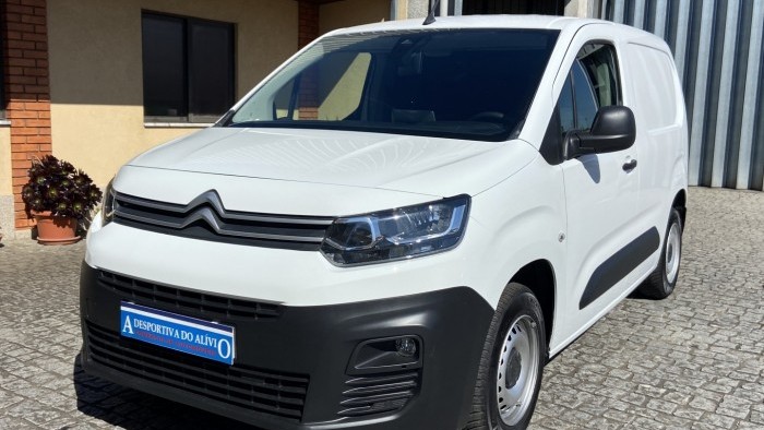 Citro&euml;n Berlingo 1.6 HDI 100 cv CarPlay e C&acirc;mara