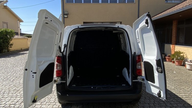 Peugeot Partner 1.6 Hdi 100cv Premium CarPlay