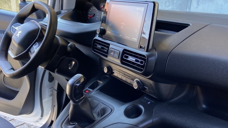 Peugeot Partner 1.6 Hdi 100cv Premium CarPlay