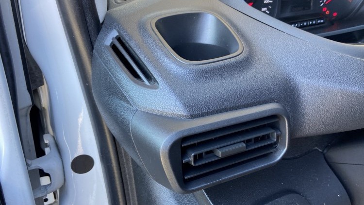 Peugeot Partner 1.6 Hdi 100cv Premium CarPlay