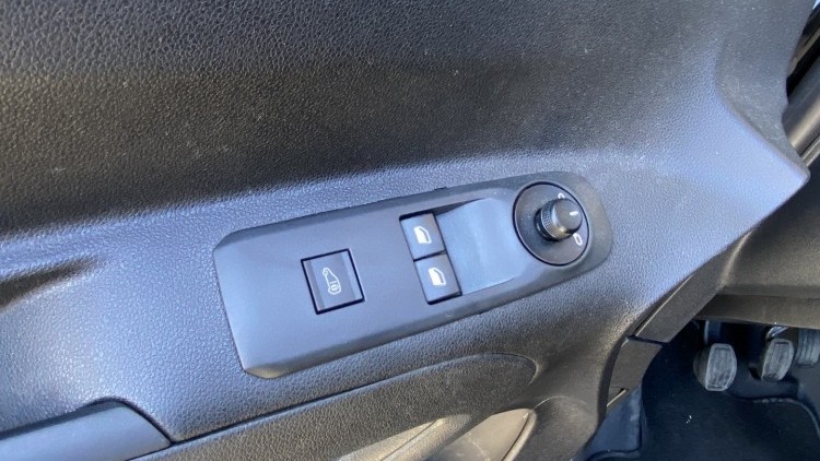 Peugeot Partner 1.6 Hdi 100cv L2 Premium CarPlay