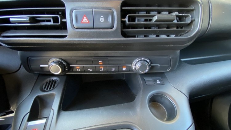 Peugeot Partner 1.6 Hdi 100cv L2 Premium CarPlay