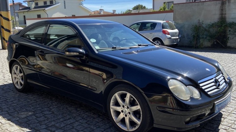Mercedes-Benz Classe C 220 CDI COUPE
