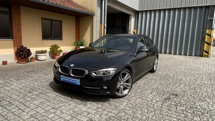 BMW S&eacute;rie 3 - 330 E iPerformace Line Sport Auto