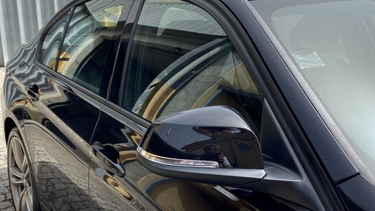 BMW S&eacute;rie 3 - 330 E iPerformace Line Sport Auto