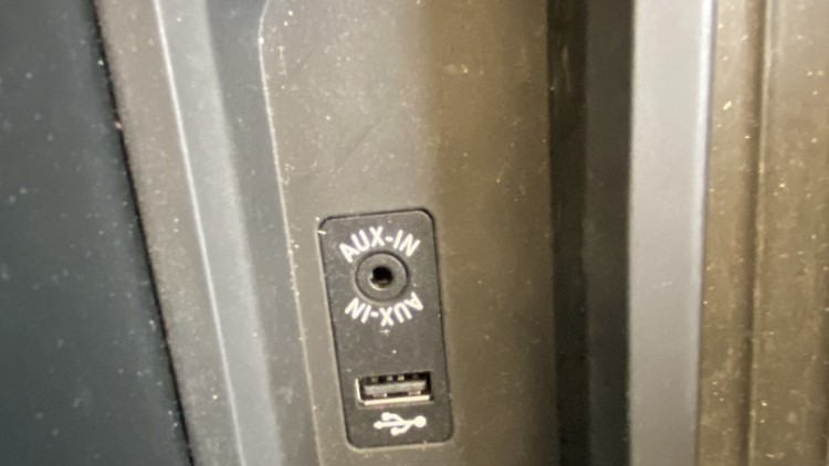 BMW S&eacute;rie 3 - 330 E iPerformace Line Sport Auto