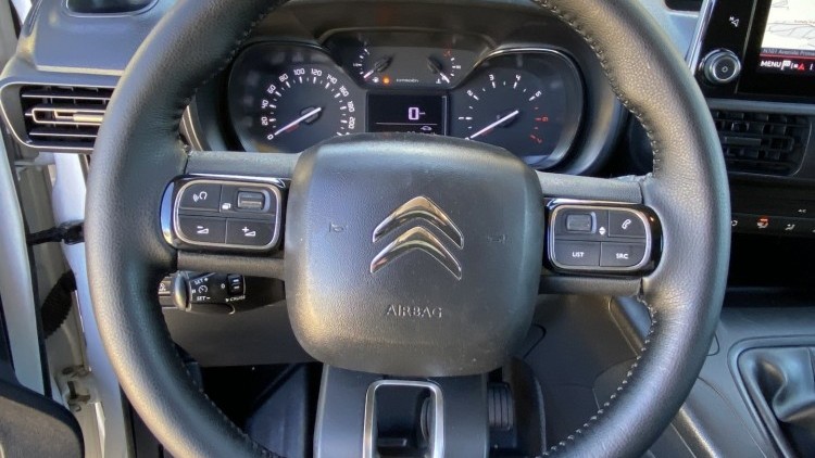 Citro&euml;n Berlingo 1.6 BlueHDI 100cv CARPLAY e CAMARA