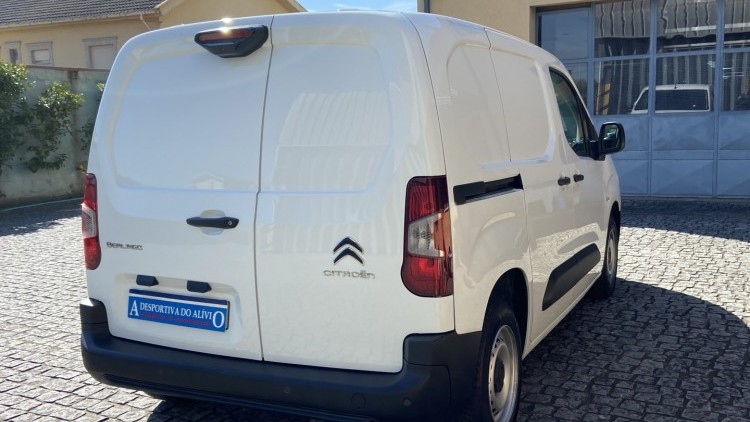 Citro&euml;n Berlingo 1.6 BlueHDI 100cv CARPLAY e CAMARA