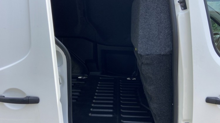 Peugeot Partner 1.6 Hdi 100cv GPS + C&acirc;mara