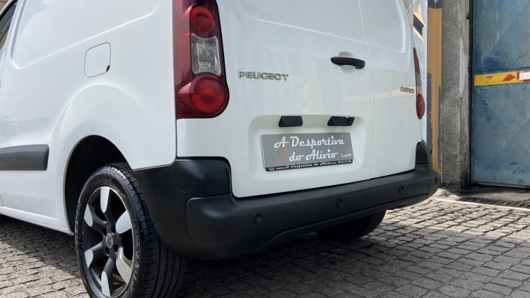 Peugeot Partner 1.6 Hdi 100cv GPS + C&acirc;mara