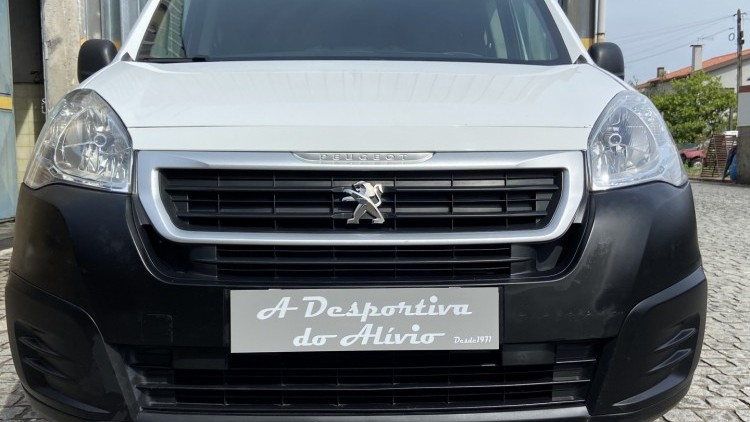 Peugeot Partner 1.6 Hdi 100cv GPS + C&acirc;mara