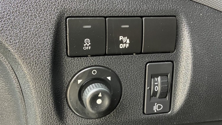 Peugeot Partner 1.6 Hdi 100cv GPS + C&acirc;mara