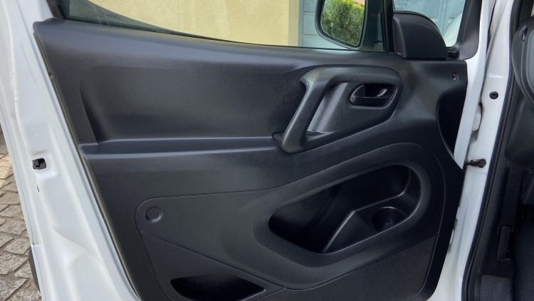 Peugeot Partner 1.6 Hdi 100cv GPS + C&acirc;mara