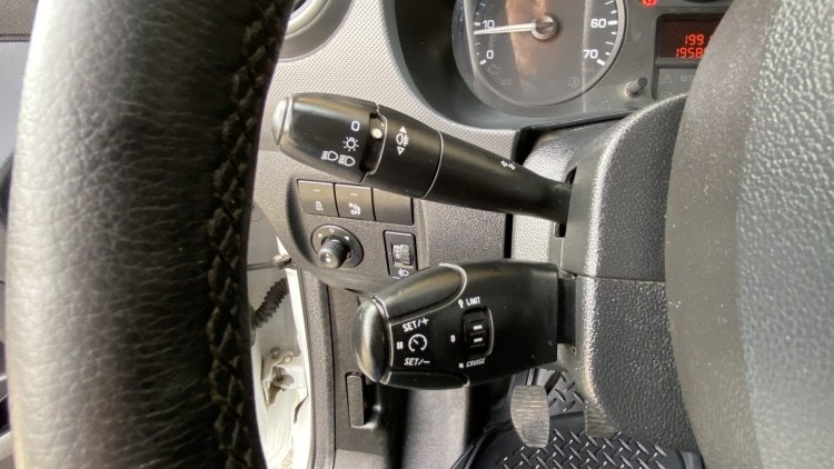 Peugeot Partner 1.6 Hdi 100cv GPS + C&acirc;mara