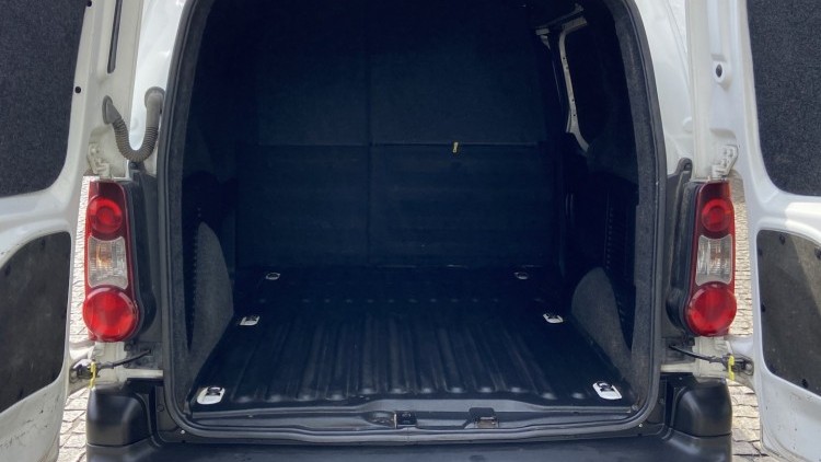 Peugeot Partner 1.6 Hdi 100cv GPS + C&acirc;mara