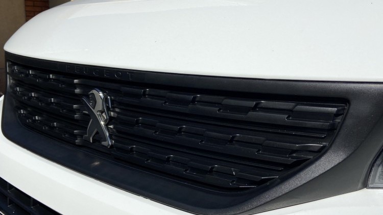 Peugeot Partner 1.6 Hdi 100cv L2(Longa) Premium CarPlay